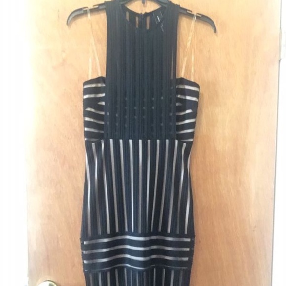 Sheer Black & Red Sleeveless 2 Dress BUNDLE New - Picture 5 of 7